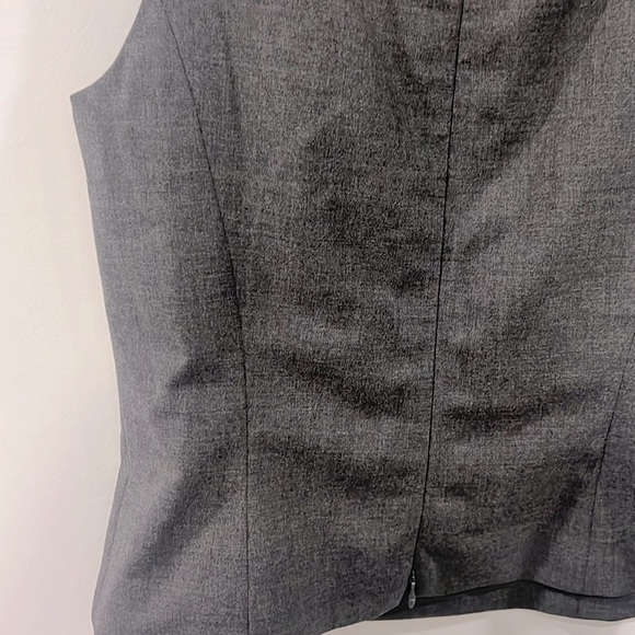 Ann Taylor Grey Shell | Stretch 96% Wool Blend | Excellent Condition | Size 4 | - Picture 6 of 8